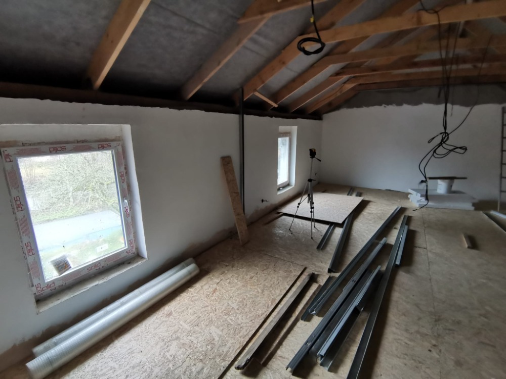 Rodinný dům Panoší Újezd – kompletní rekonstrukce - foto 48